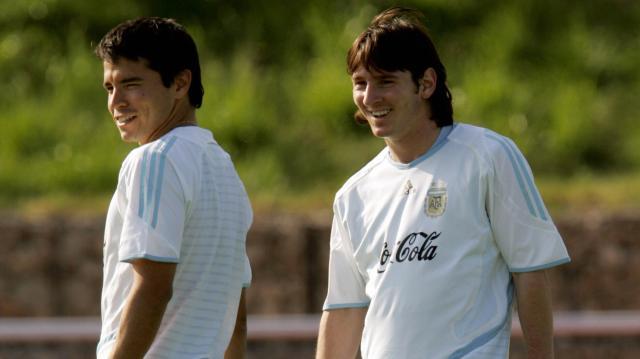 javier-saviola-lionel-messi-argentina-2006_105mux4830apv1tccpd6arcxir.jpg